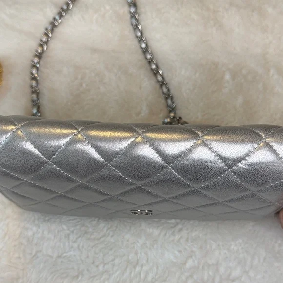 Chanel Classic Wallet on chain silver - Picture 10 of 10